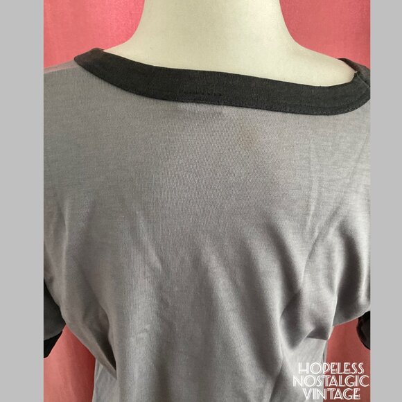 Vintage "I Survived The Devil's Triangle" T Shirt ASO Buffy Summers - Picture 4 of 5